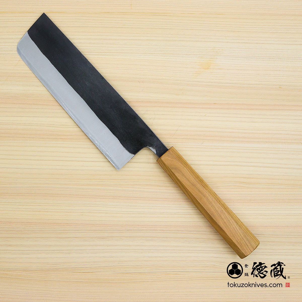 白二　黒打仕上　菜切包丁　サクラ八角柄
