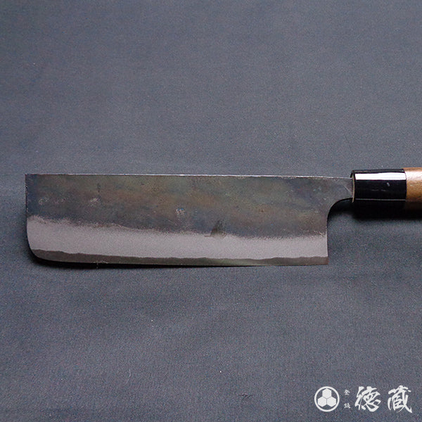 白一　黒打仕上　菜切包丁　胡桃柄