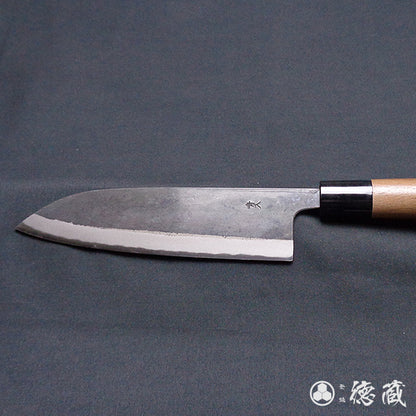 青二　黒打仕上　三徳包丁　胡桃柄